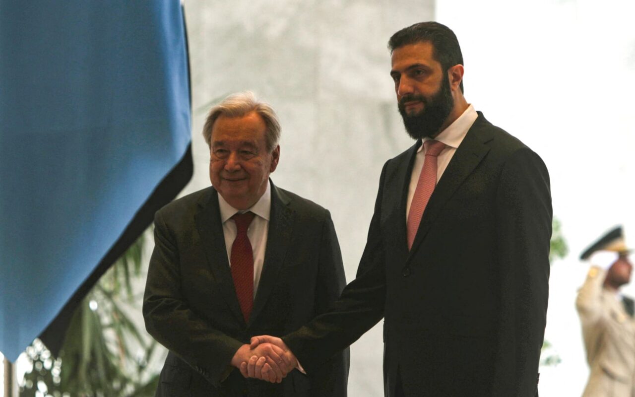 التقى الشرع.. غوتيريش أول أمين عام للأمم المتحدة يزور سوريا منذ 2009