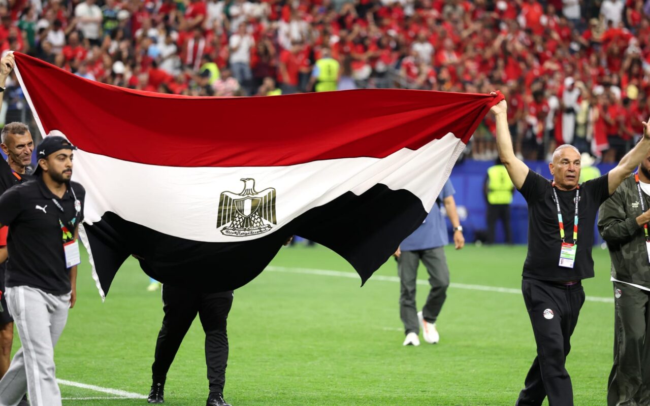 منها تشكيل لجنة لتجديد عقد حسام حسن.. اتحاد الكرة المصري يصدر 6 قرارات