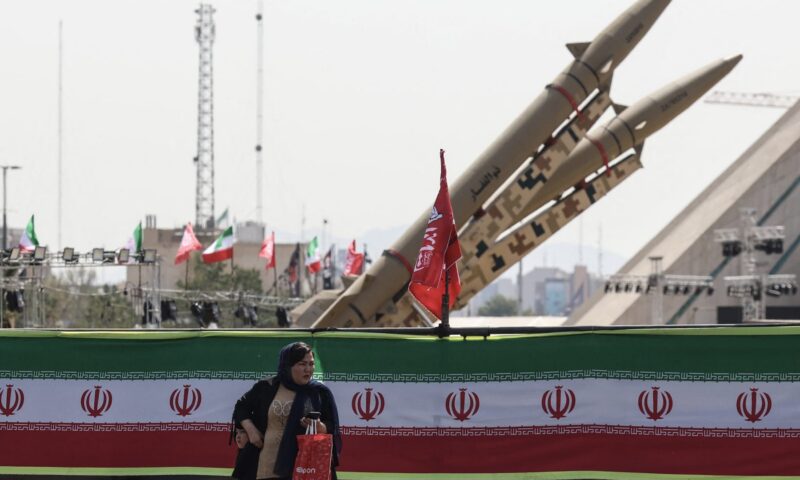 هكذا علق مسؤول إيراني بعد توقف الضربات الأمريكية على بلاده