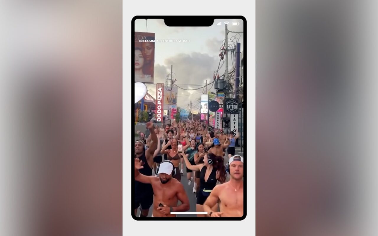 فضيحة تهز بالي.. غضب عبر الإنترنت بعد رفض نادي جري شهير للسكان المحليين
