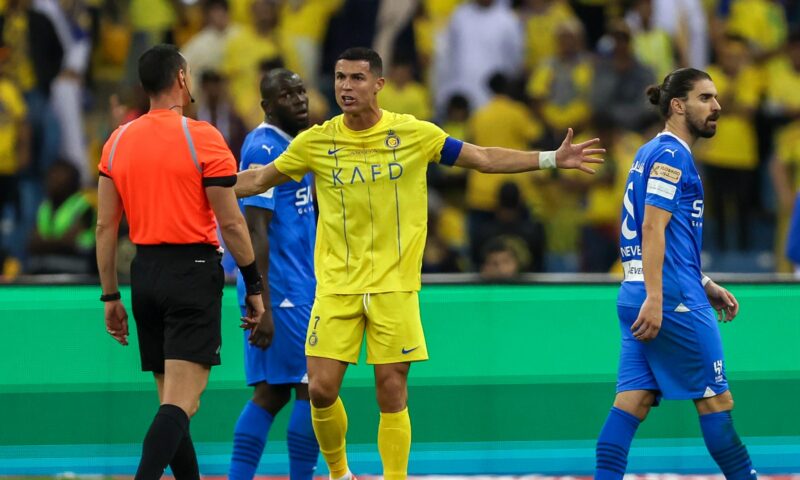 9 بنود.. اتحاد الكرة السعودي يكشف عن آلية طلب الأندية تعيين حكام أجانب لمبارياتها
