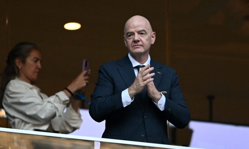 “تنشرون الكراهية”.. رئيس فيفا يرد على منتقدي تنظيم كأس العالم 2026