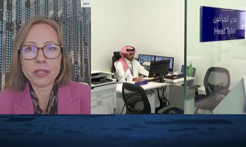 “إس آند بي”: قوة رأس المال والسيولة وجودة الأصول تدعم البنوك الخليجية