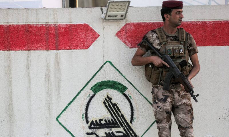 بعد الضربات الأمريكية السعودية.. ميليشيا “الحشد الشعبي” العراقية تعلن استهداف مقرها الرئيسي