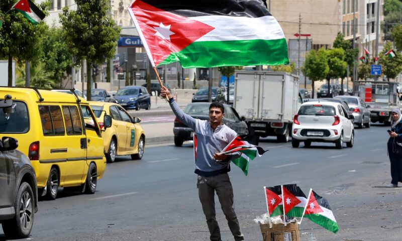 الأردن يعلن اعتراض وإسقاط 5 صواريخ قادمة من إيران