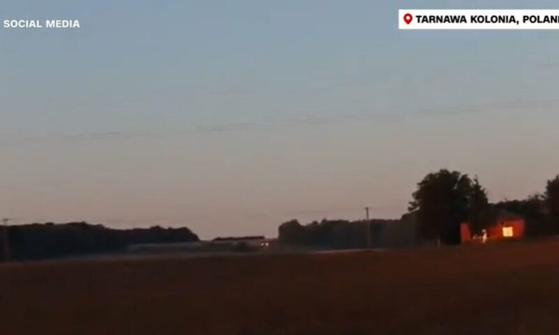 جسم مجهول يسقط وينفجر بعمق أراضي بولندا تزامنا مع هجوم روسي واسع بأوكرانيا