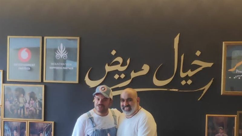 الصور الأولى من العرض الخاص لمسرحية خيال مريض