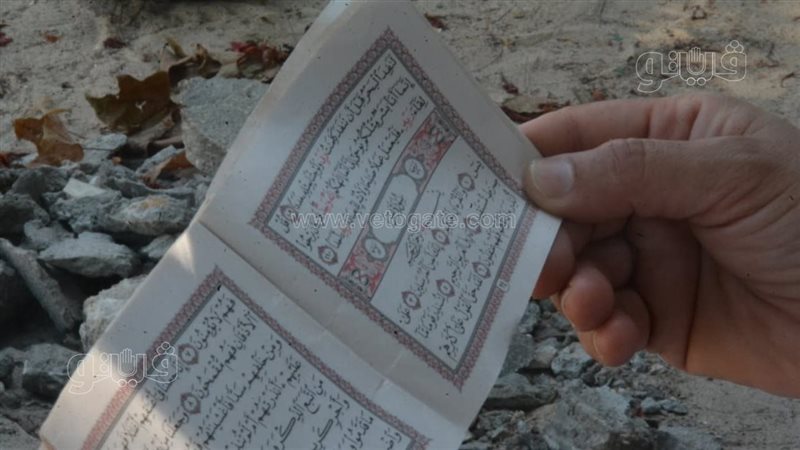 بالقرآن والتسبيح، أولياء الأمور يفترشون الأرض أمام لجان امتحانات الثانوية بالجيزة (صور)