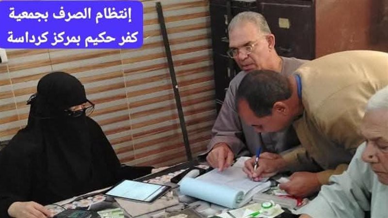 لضمان وصولها إلى المستحقين، زراعة الجيزة تتابع أعمال صرف الأسمدة بالجمعيات التابعة
