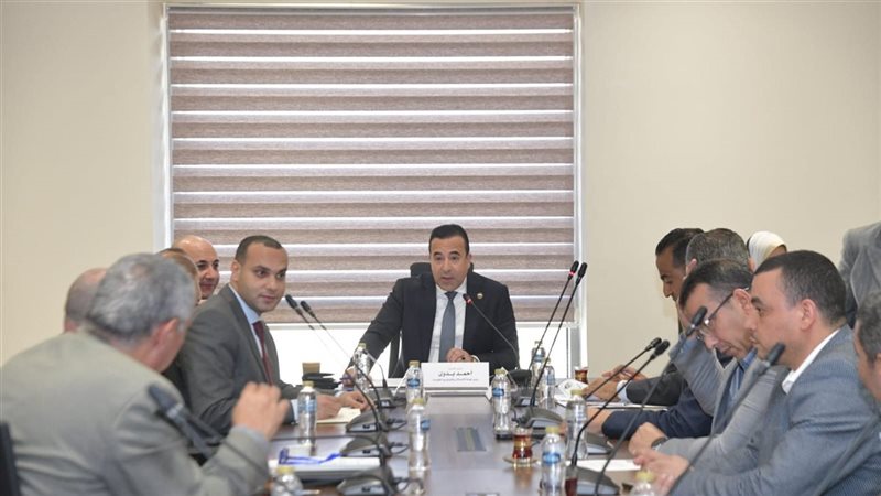 اتصالات النواب: “اطمن” و“اطمن على الآخر” خطوة لفضاء رقمي آمن