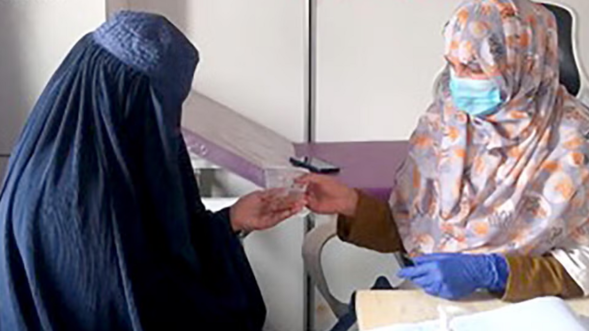 امرأة تضع 5 توائم في أفغانستان والاتحاد الأوروبي يدعم الرعاية الصحية للأمهات