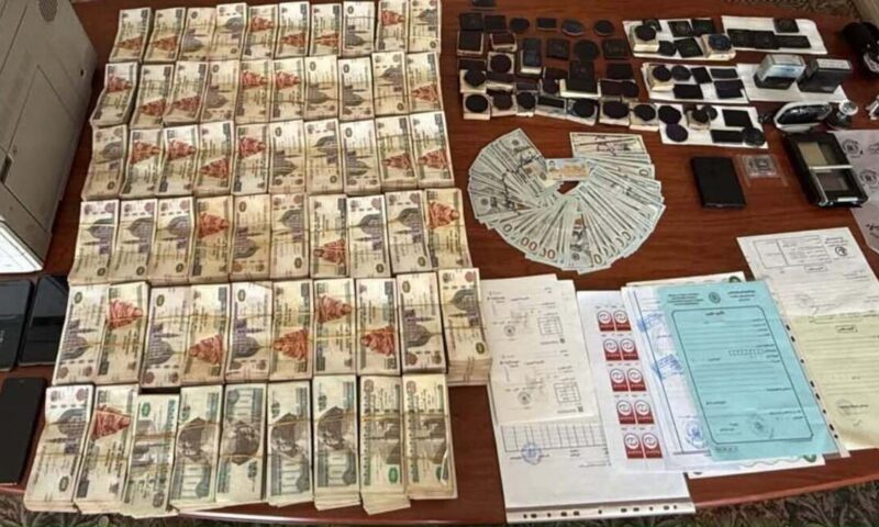 جمعت 26 مليون جنيه.. سقوط عصابة تستهدف المقبلين على الزواج في مصر