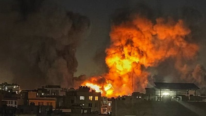 إعلام إيراني: سماع دوي انفجار في مدينة بندر عباس