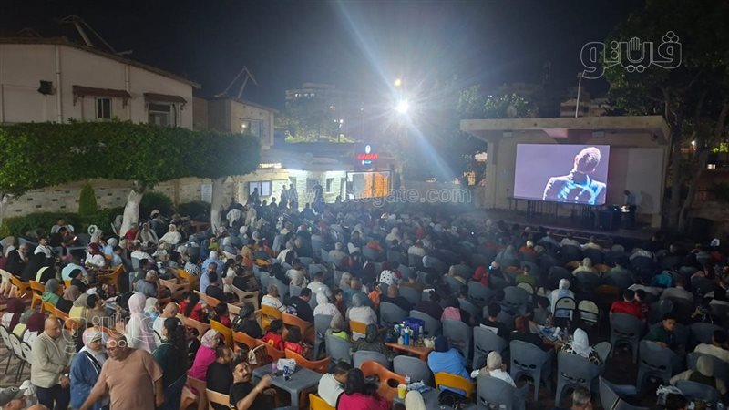 أعلام مصر تملأ نادي السلام البحري ببورفؤاد وهتافات لمؤازرة الفراعنة أمام أستراليا (صور)