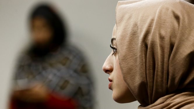من هم الرجال الذين يجوز للمرأة عدم ارتداء الحجاب أمامهم؟.. أمين الفتوى يجيب