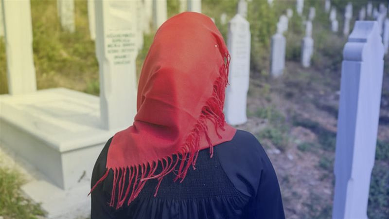 منها العلم النافع، الأعمال التي يصل ثوابها للإنسان بعد الموت