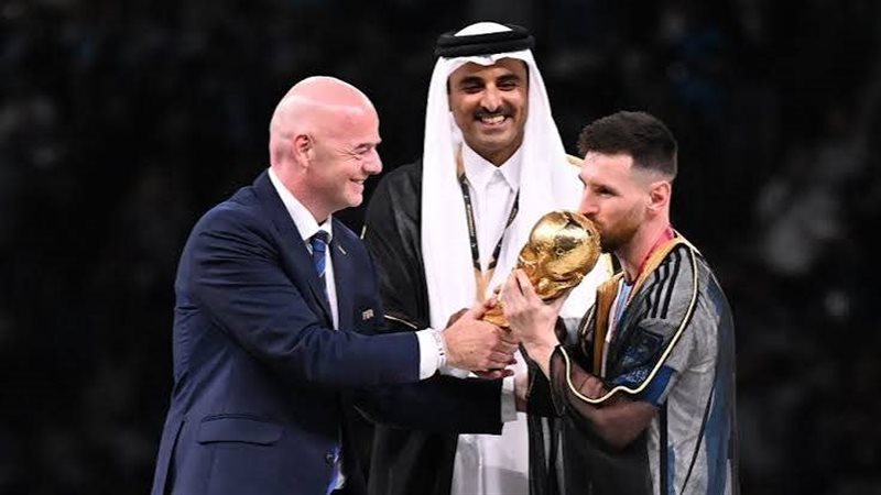 الاتهامات تلاحق الفيفا، هل يجامل الاتحاد الدولي للكرة الأرجنتين وميسي لأسباب تسويقية؟