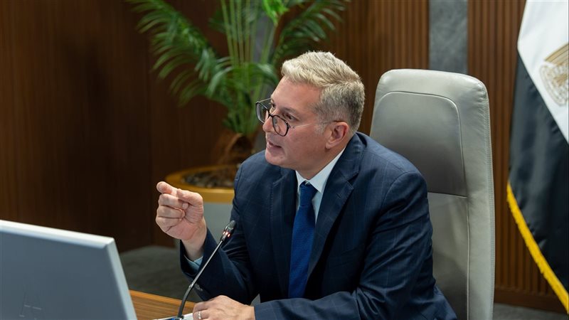 وزير البترول يتابع مستجدات طرح فرص الاستثمار للبحث عن الذهب والمعادن