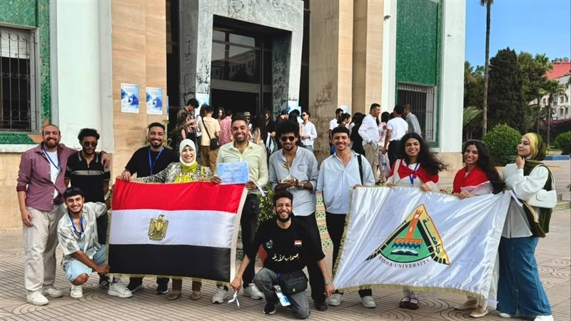 فريق مسرح جامعة بنها يحصد جائزة لجنة التحكيم في المهرجان الدولي بالمغرب