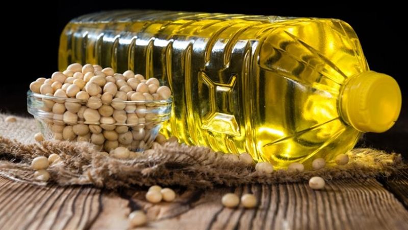 بعد الضربات الأمريكية لإيران، سعر زيت الصويا يرتفع لأعلى مستوى في 3 أسابيع
