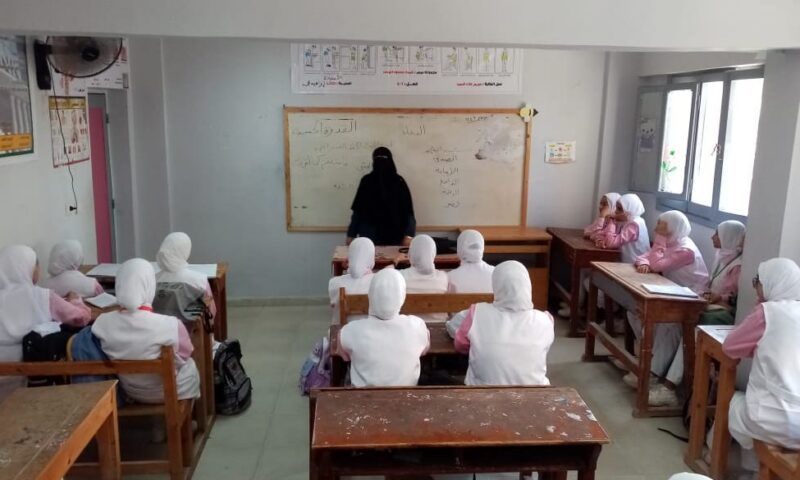 فتح باب التقديم للمدارس الثانوية الفنية للتمريض.. الشروط والأماكن
