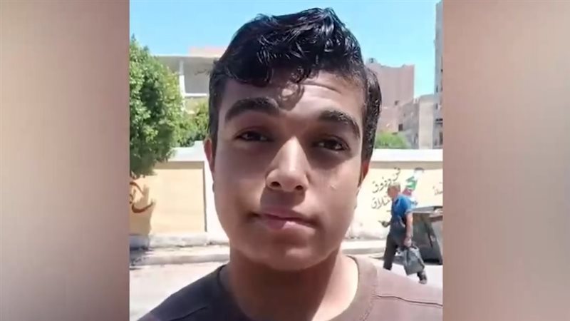 كل ربع ساعة يفتشوني هل الإجراء ده قانوني؟.. طالب ثانوية عامة بقنا يشتكي من مراقبي الامتحانات (فيديو)