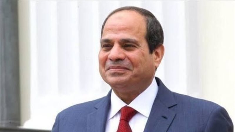 السيسي يتناول الغداء مع لاعبي المنتخب وأعضاء الجهاز الفني والإداري