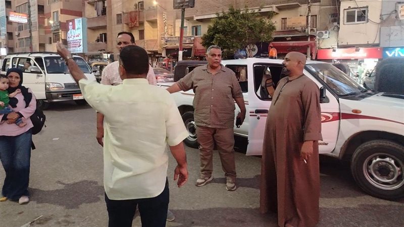 حملة مكبرة لرفع إشغالات المقاهي والمحال التجارية في مدينة أبنوب بأسيوط