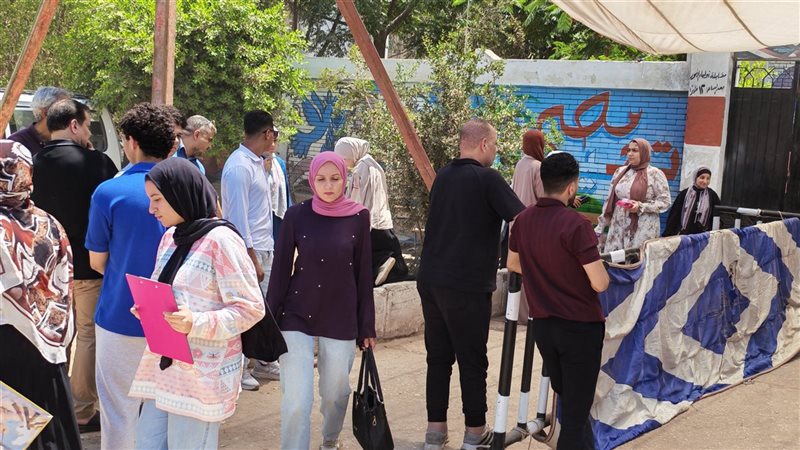 بعبع الفيزياء طلع “كيوت”، فرحة بين طلاب الثانوية العامة بالغربية بعد الامتحان (فيديو)