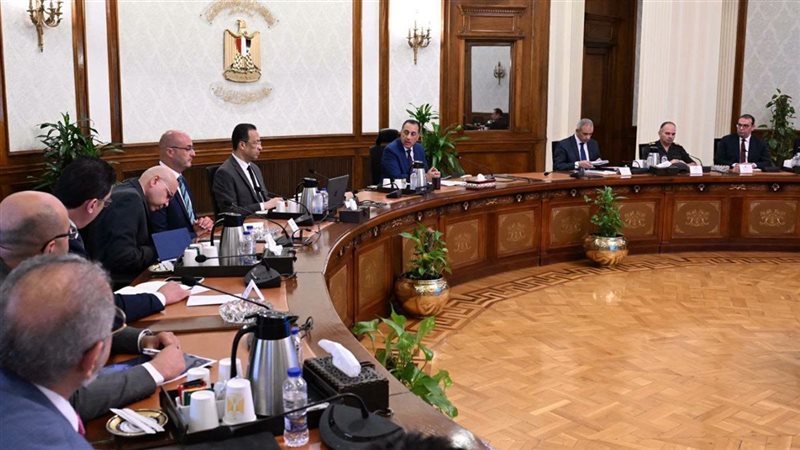 رئيس الوزراء يتابع الموقف التنفيذي لعدد من المشروعات بقطاع الاتصالات وتكنولوجيا المعلومات