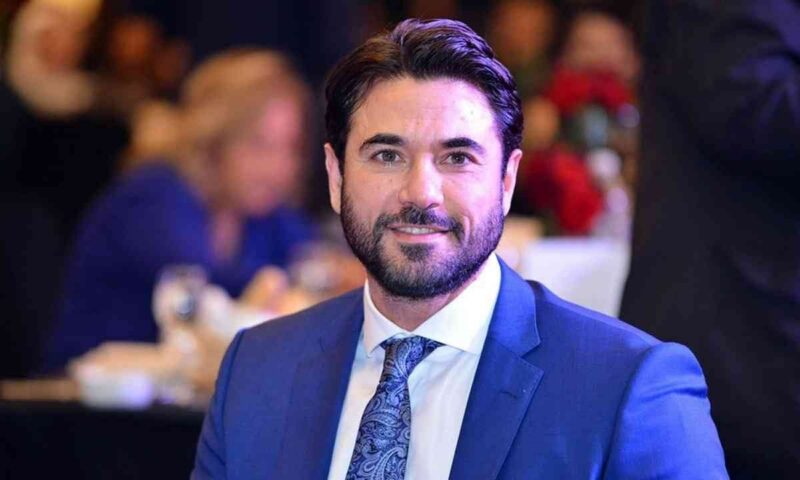أحمد عز يوجه رسالة إلى السفير الفرنسي بعد مشاركته في احتفال العيد الوطني