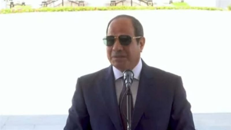 السيسي للاعبي المنتخب: رفعتوا رأس مصر وكسبتوا احترام العالم كله