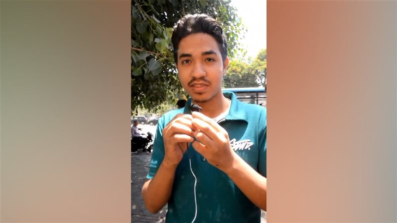 طالب ثانوية عامة عن امتحان الفيزياء: كله سهل ومفيش غير 4 أسئلة بيعتمدوا على الفهم (فيديو)