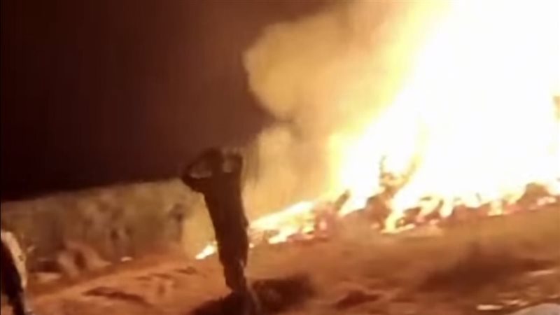 حريق هائل يلتهم شونة كتان بقرية ميت هاشم في الغربية