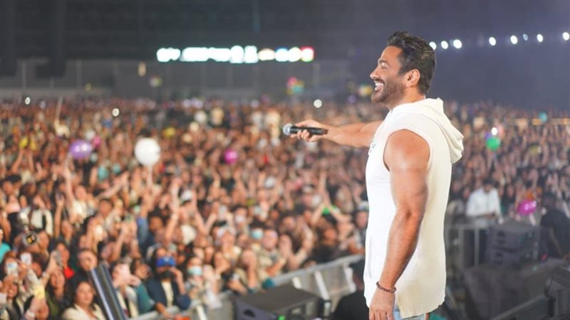 بعد تألقه في مهرجان موازين، تامر حسني يعود للاستوديو لاستكمال ألبومه الجديد