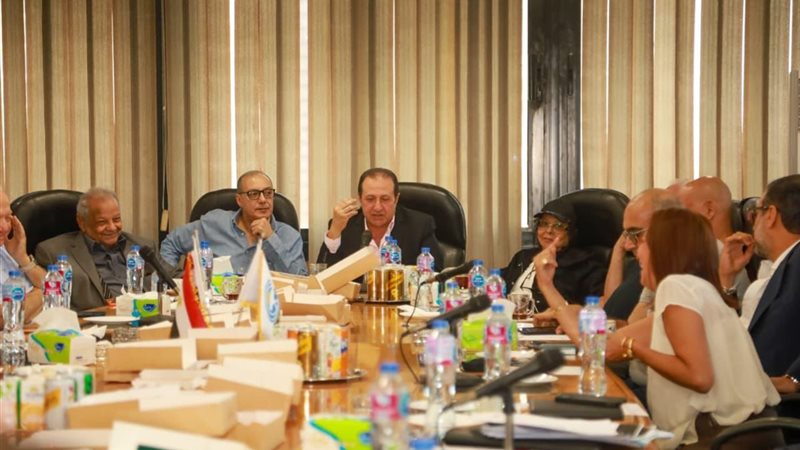 غرفة صناعة السينما تحسم الجدل في العقود الموحدة وحق الأداء العلني