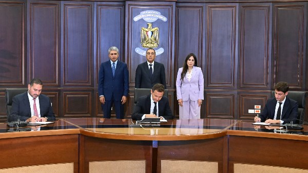 مدبولي: اتفاقية تطوير 1800 غرفة وجناح فندقي تؤكد ثقة المستثمرين في الاقتصاد المصري