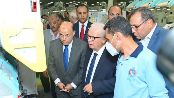 خلال تفقده أكبر مصنع غزل بالعالم..  نائب رئيس الوزراء: نطور “غزل المحلة” لبناء قاعدة صناعية حديثة
