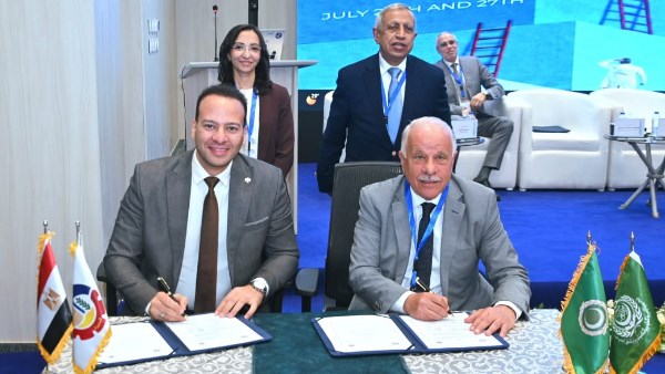 بروتوكول تعاون بين صحة البحيرة والأكاديمية العربية لتعزيز كفاءة الكوادر الطبية