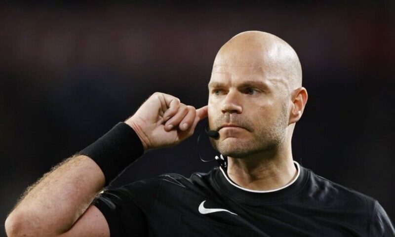 بعد قضية أطاحت به من كأس العالم.. وفاة حكم هولندي عن 38 عاماً