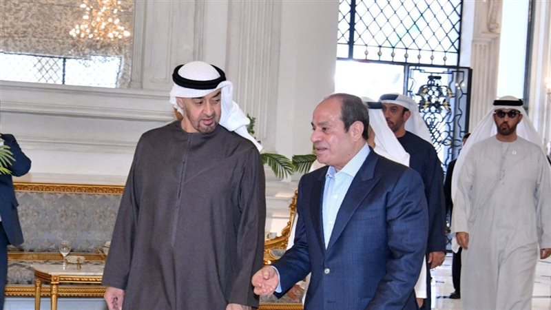 تزامنا مع زيارة بن زايد للعلمين، الإمارات أكبر مستثمر أجنبي في مصر
