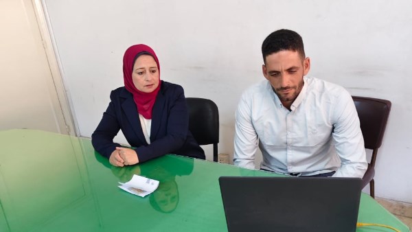 بدء اختبارات المتقدمين على فرص في مهنة عامل منشار حجر بالخارج