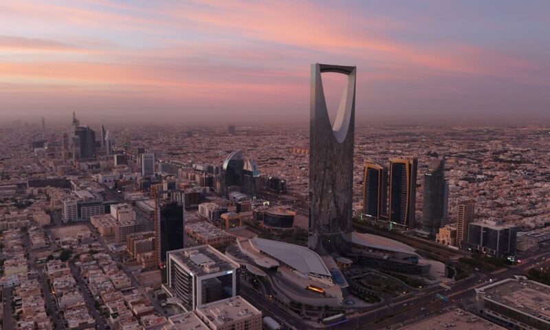 “إيسار”: إجراءات الإفلاس لا تعني خروج المنشأة من السوق أو تصفيتها