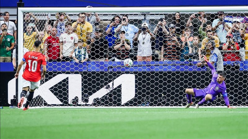 مدرب إيفرتون: سعيد برحيل محمد صلاح عن ليفربول وهذا موقفنا من التعاقد معه