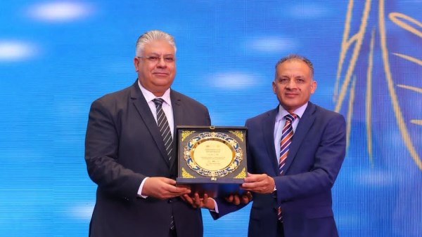 تقديرا لعطائه الفكري .. منتدى العاصمة يكرم أحمد محمد عبد الحكم