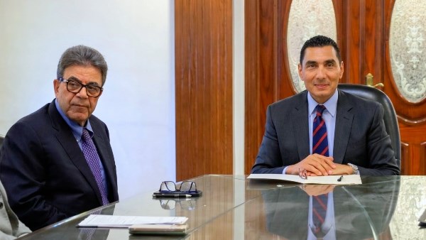 جملة مكاسب ووعود سخية للأعضاء عقب لقاء وزير الشباب ونقيب البيطريين