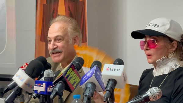 شهيرة تكشف كواليس دخولها عالم التمثيل: بدأت بالمسرح في سنة أولى بالمعهد