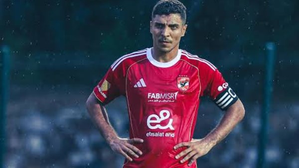 صدمة لـ محمد شريف.. عموتة يصنف اللاعب المهاجم رقم 4 في الأهلي