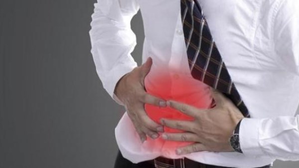 أعراض قرحة المعدة .. وهذه طرق العلاج