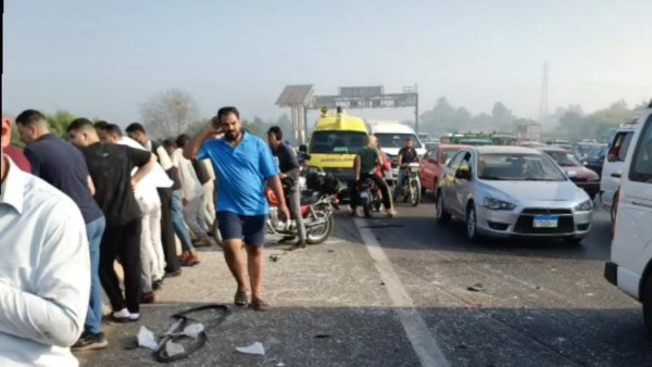 الميكروباص سقط من الأعلى.. تفاصيل مصرع 4 أشخاص وإصابة 21 فى تصادم سيارتين على الطريق الحر